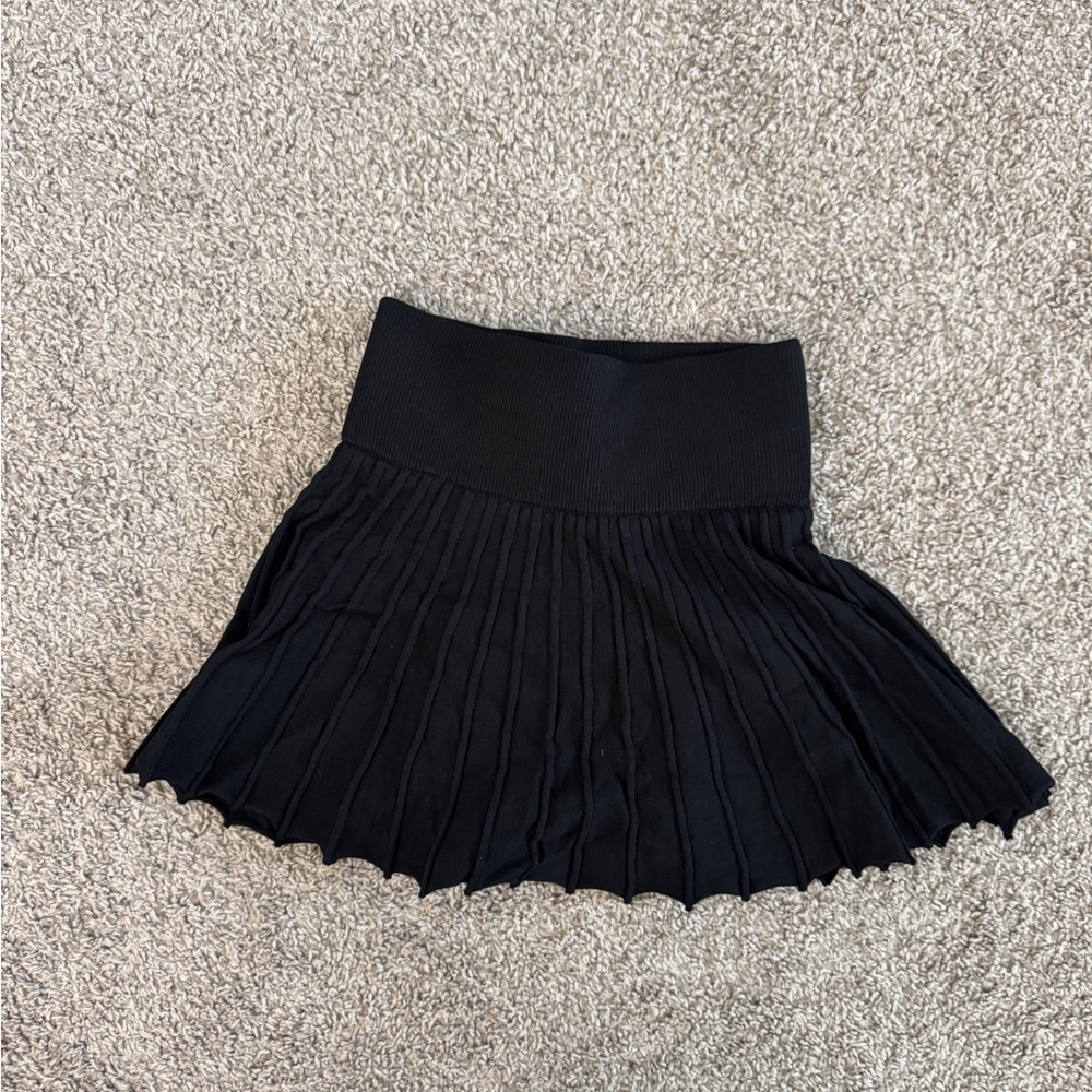 Halara Black Pleated Skirt